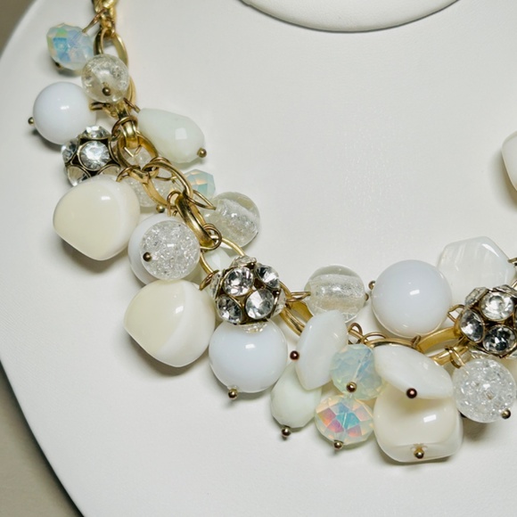 Spectacular Cha Cha Necklace - Picture 6 of 11